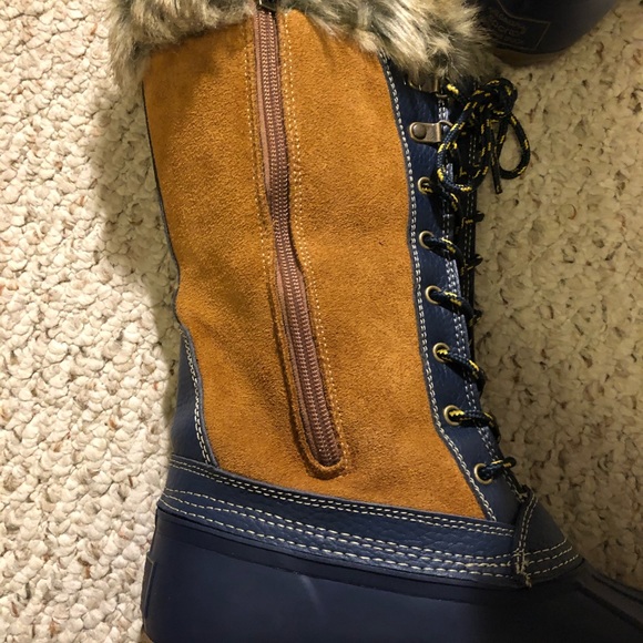 Brand New Tall Bean Boot with Fur - Picture 5 of 5